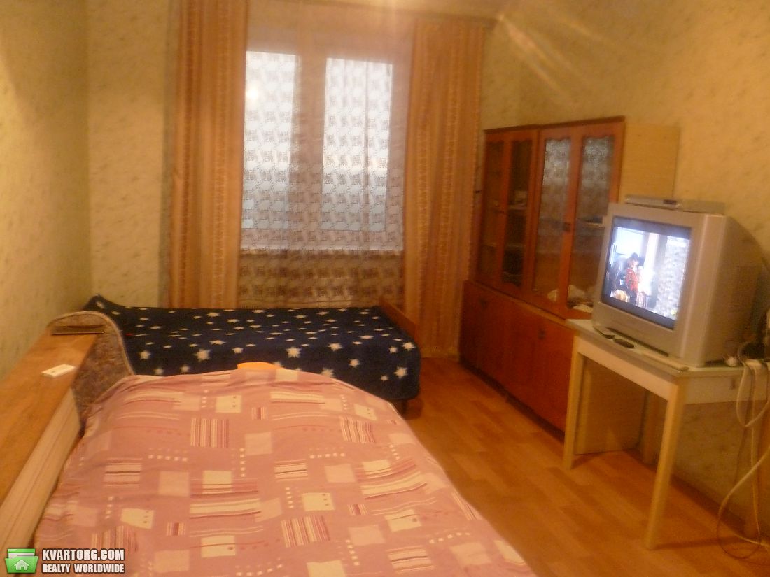 Sell 1-room apartment. Киев,  Полесская — photo 2