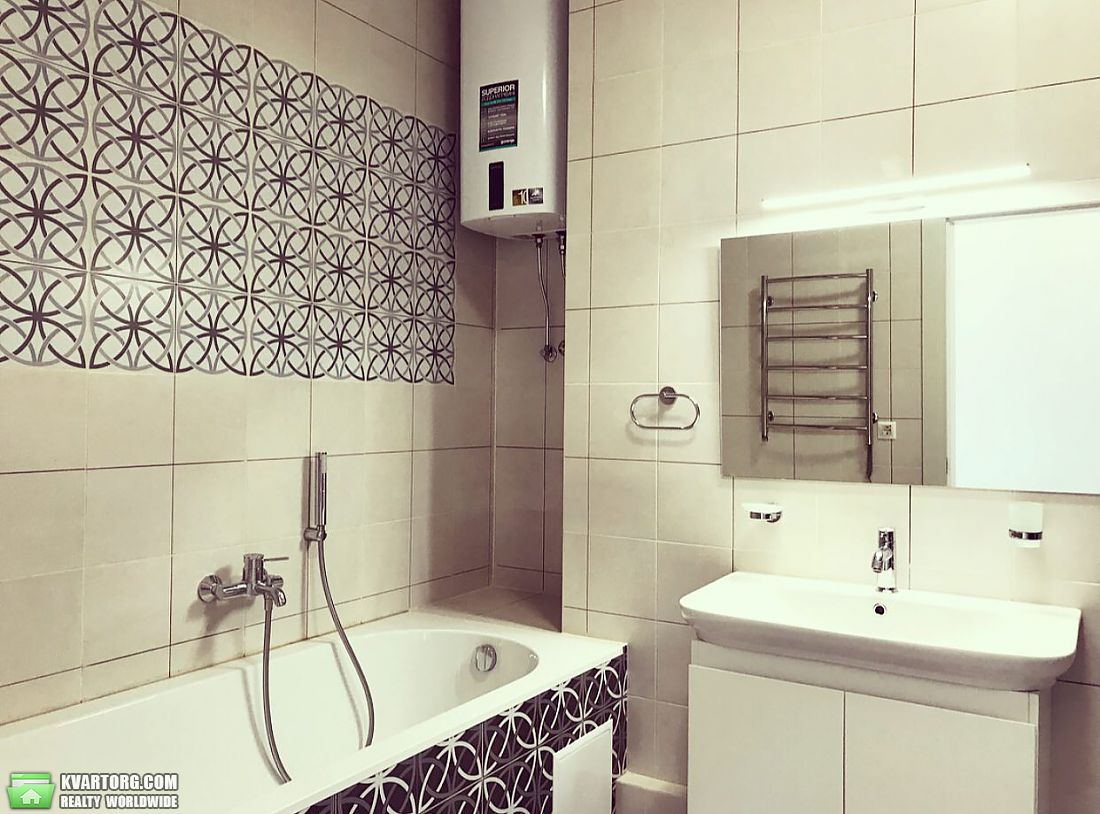 Rent out 3-room apartment. Киев, Драгомирова ул. — photo 7