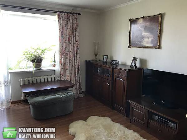 Sell 3-room apartment. Киев,  Стратегическое шоссе — photo 1