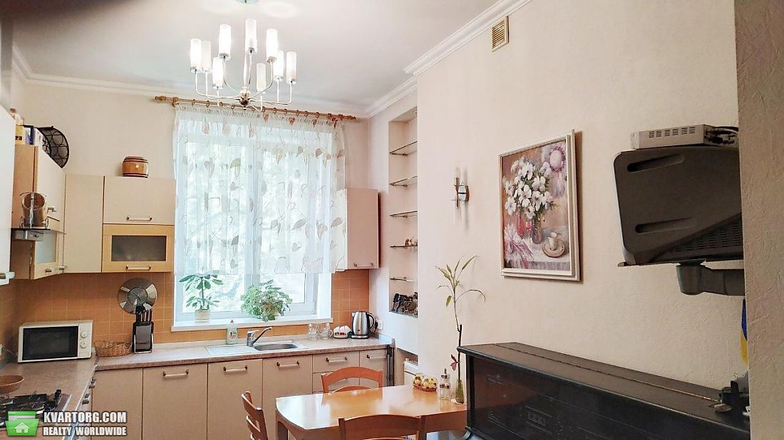 Rent out 3-room apartment. Киев,  Воровского — photo 3