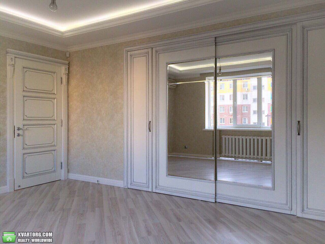 Sell 4-room apartment. Днепропетровск, Мандрыковская — photo 3