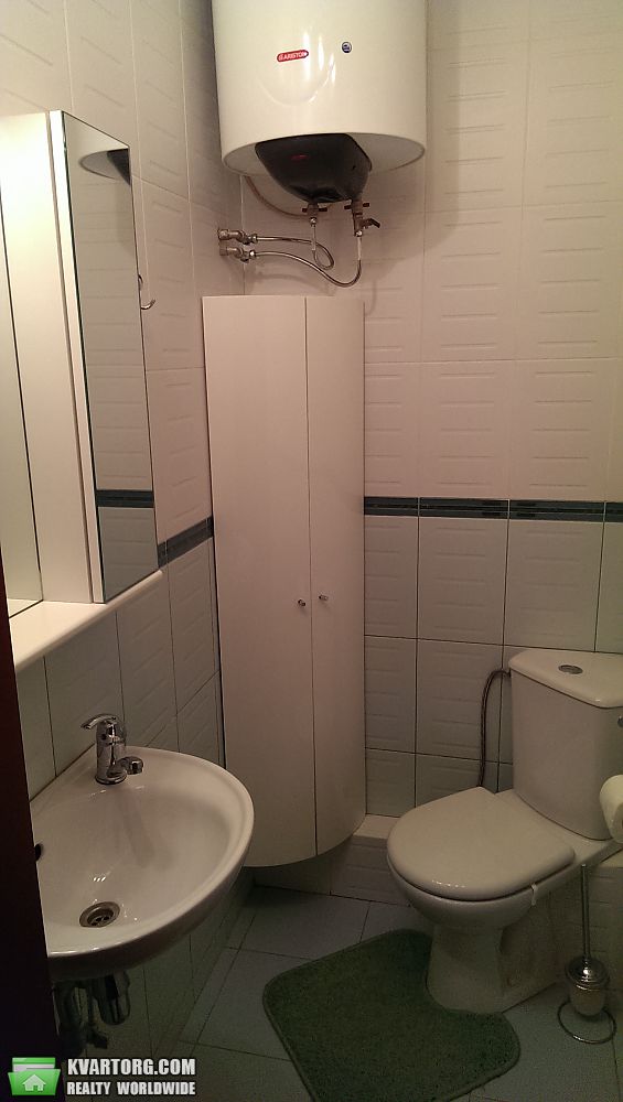 Rent out 3-room apartment. Киев,  Щорса — photo 6