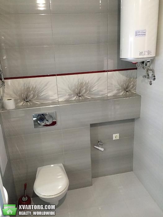 Rent out 2-room apartment. Киев,  Чавдар — photo 6