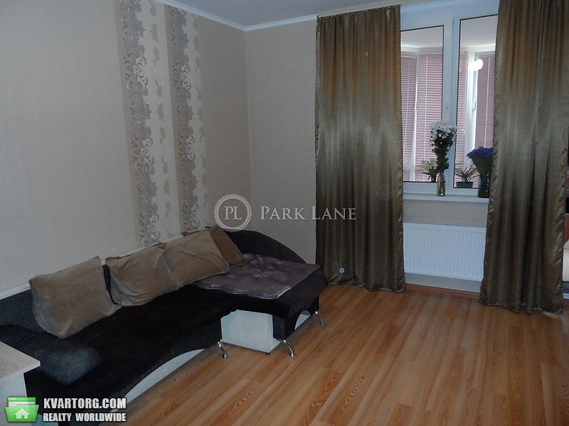 Rent out 1-room apartment. Киев,  Ломоносова — photo 1