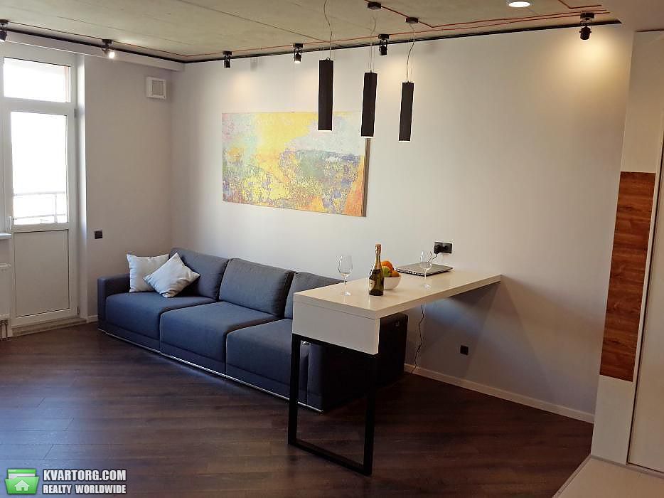 Rent out 1-room apartment. Киев,  Ломоносова — photo 2