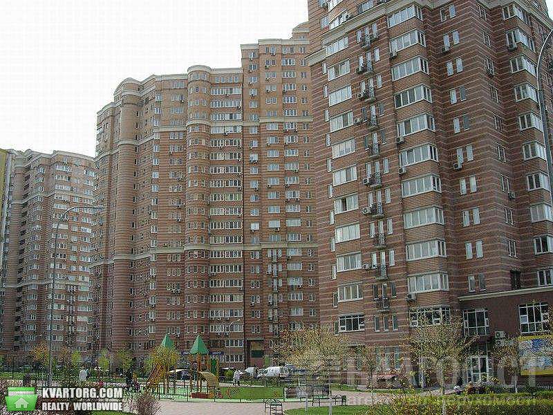 Rent out 2-room apartment. Киев,  Голосеевская — photo 1