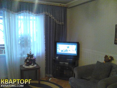 Sell 2-room apartment. Киев,  Автозаводская — photo 2