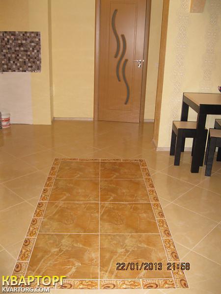 Rent out 2-room apartment. Киев,  Харьковское шоссе — photo 4
