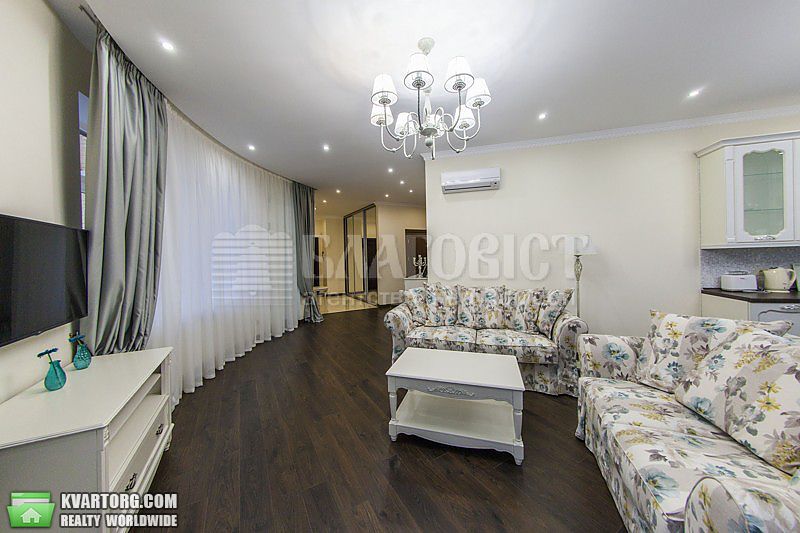 Rent out 3-room apartment. Киев,  Щорса — photo 4