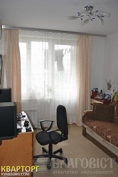 Sell 3-room apartment. Киев,  Тычины пр — photo 2