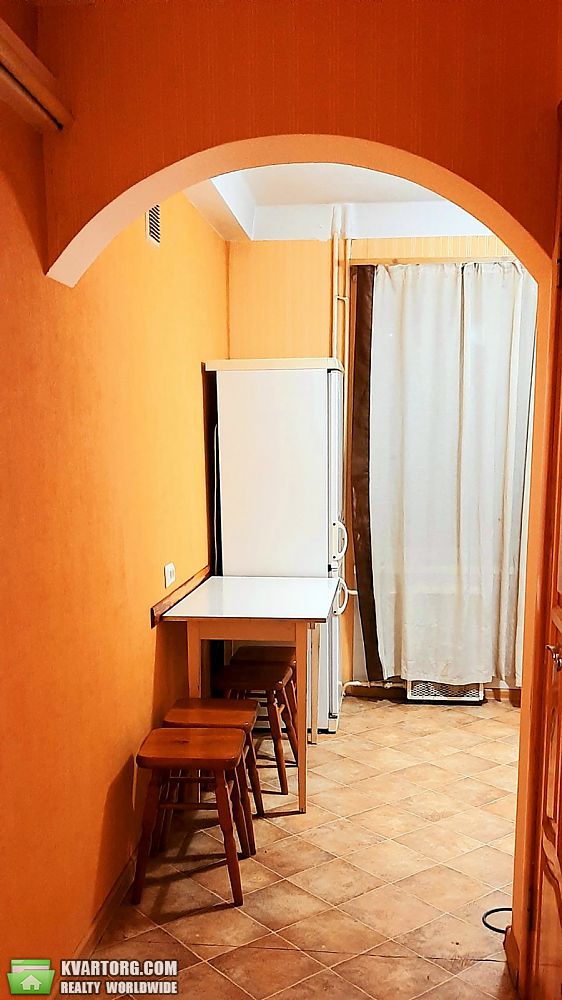 Rent out 2-room apartment. Киев,  Кулибина — photo 3