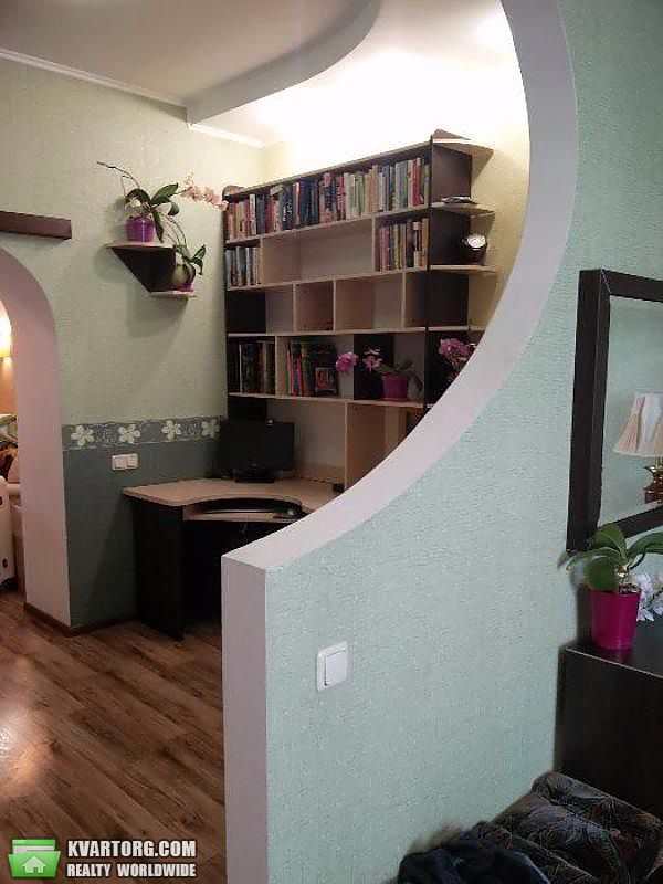 Rent out 2-room apartment. Киев,  Черновола — photo 8