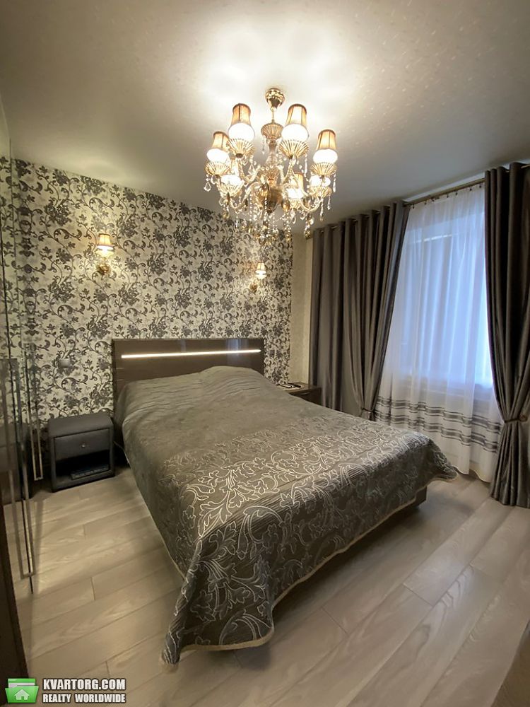 Sell 2-room apartment. Днепропетровск,  Космическая — photo 1