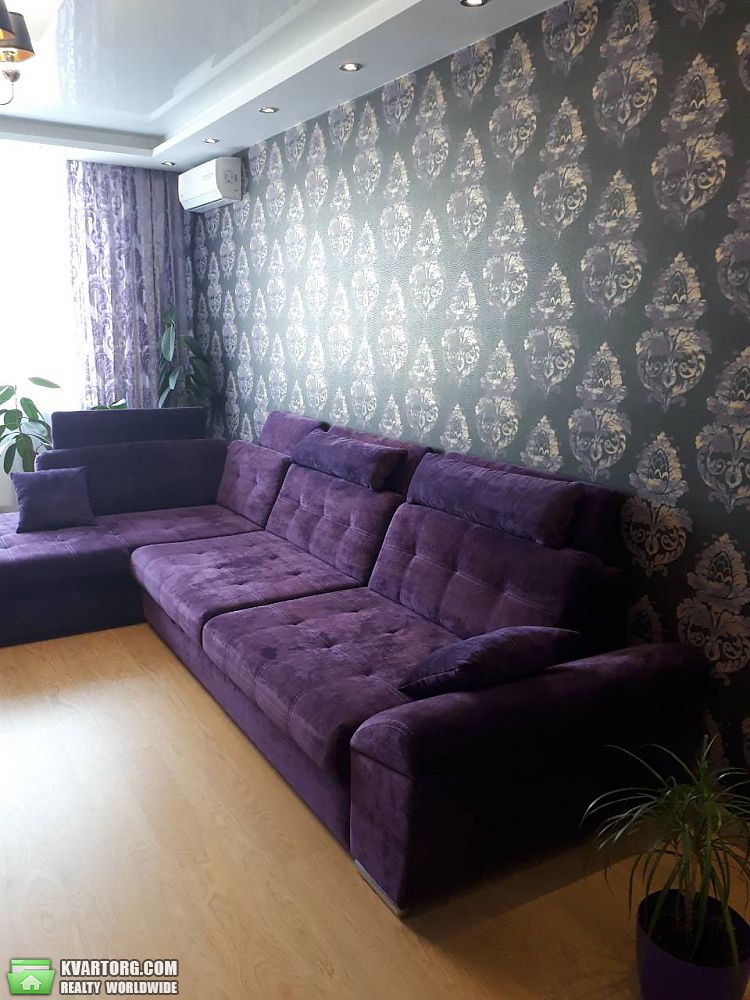 Rent out 3-room apartment. Киев,  Тычины пр — photo 9
