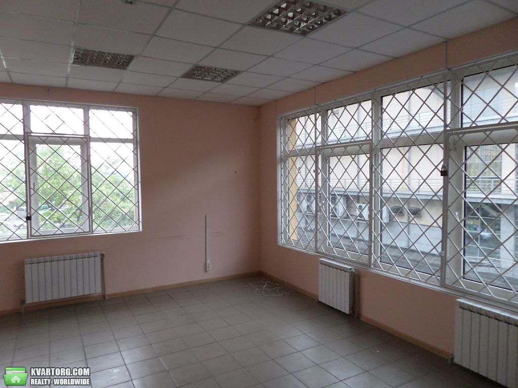 Rent out shop. Киев,  Оболонский пр — photo 4