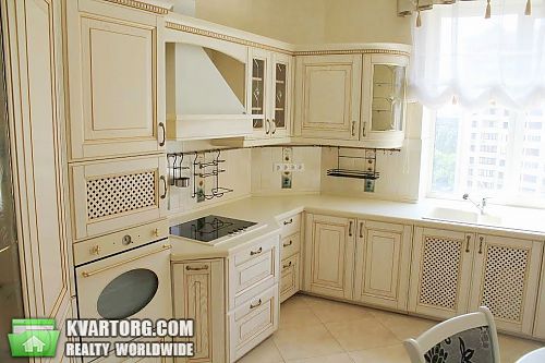 Rent out 4-room apartment. Киев, Златоустовская — photo 1