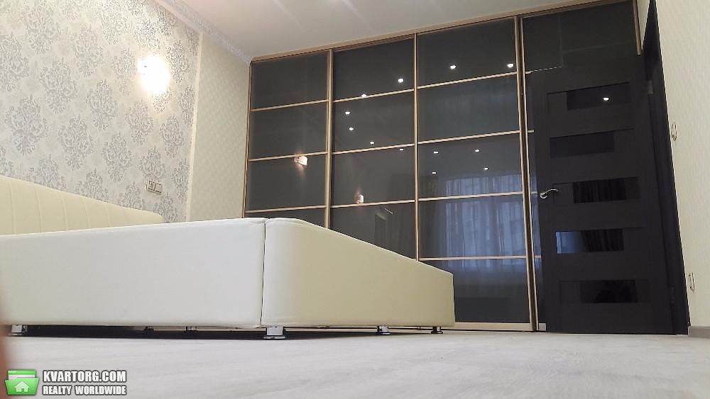 Sell 2-room apartment. Киев,  Пчелки — photo 1