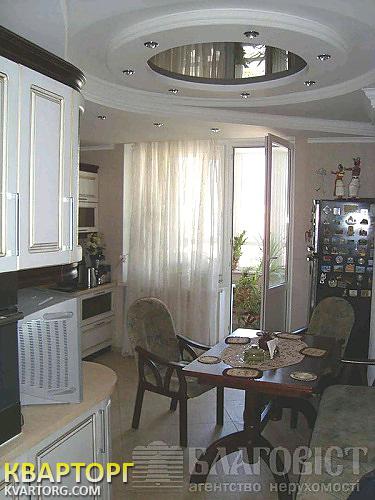 Sell 2-room apartment. Киев,  40-летия Октября просп — photo 3