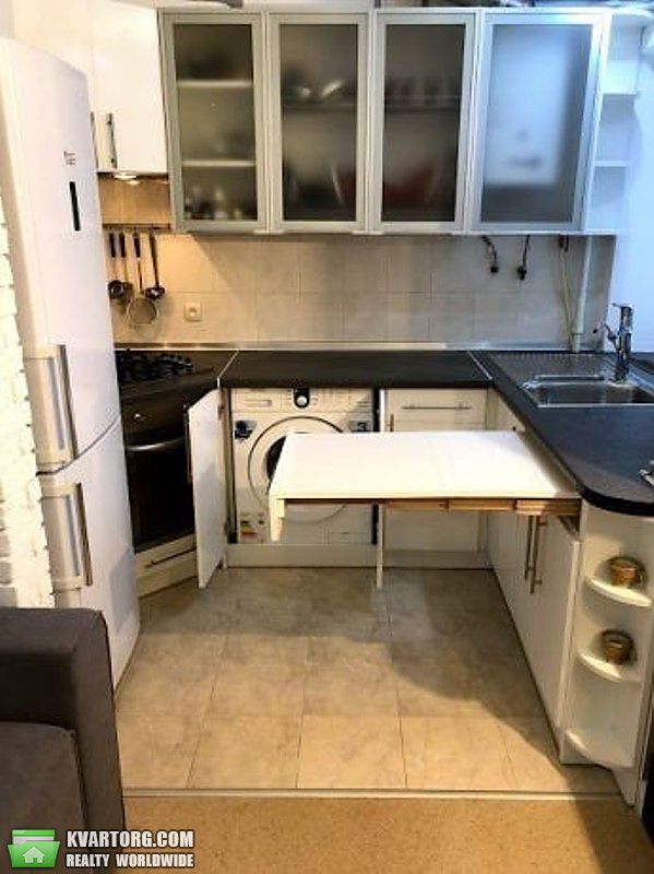 Sell 2-room apartment. Киев,  Автозаводская — photo 2