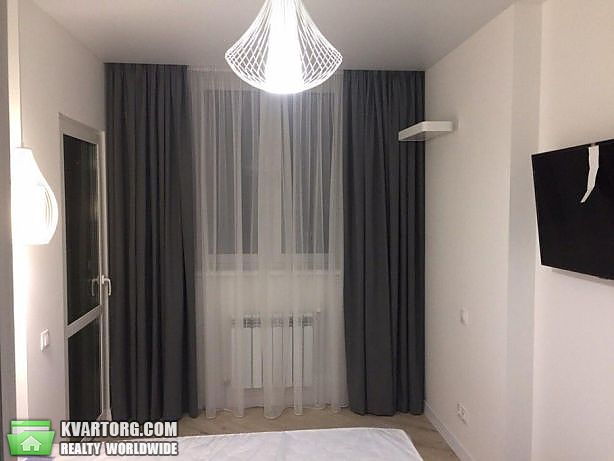 Rent out 2-room apartment. Киев,  Керченская — photo 3