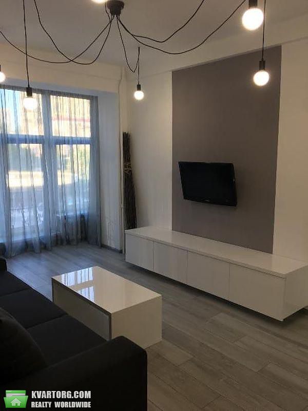 Rent out 2-room apartment. Киев,  Большая Васильковская — photo 2