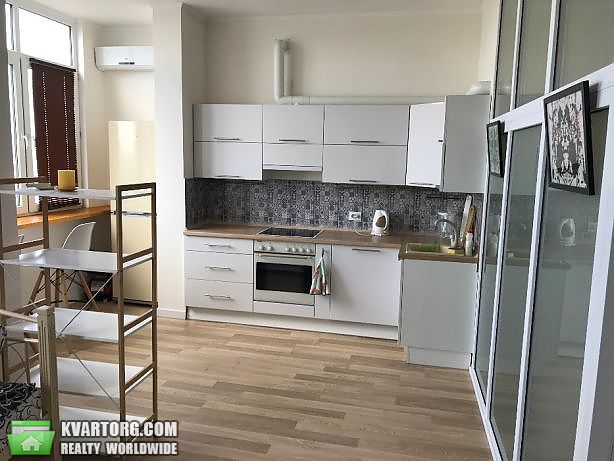 Rent out 1-room apartment. Киев,  Урловская — photo 1