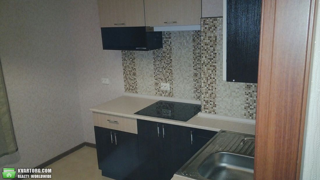 Rent out 1-room apartment. Киев,  Ясиноватский пер — photo 1