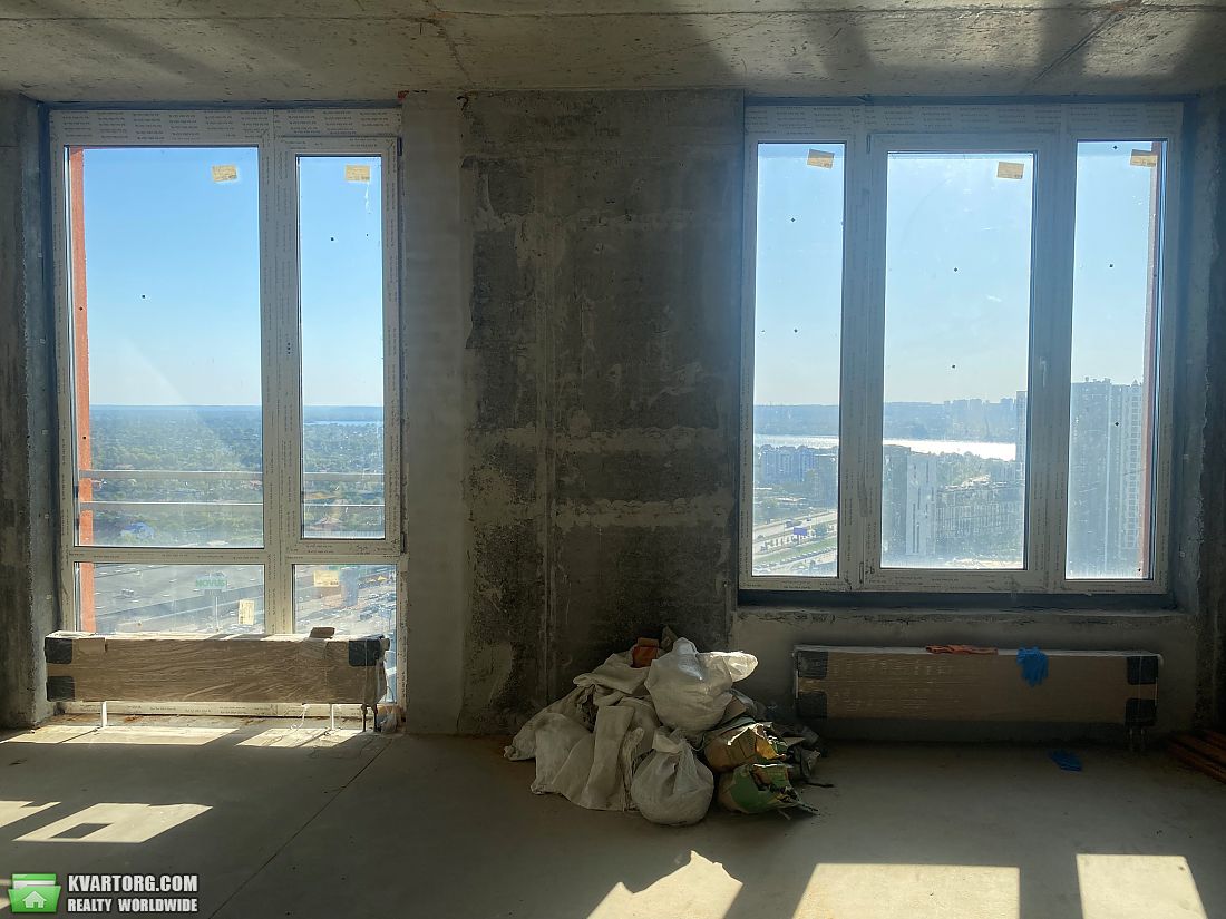 Sell 4-room apartment. Киев,  Днепровская наб — photo 4
