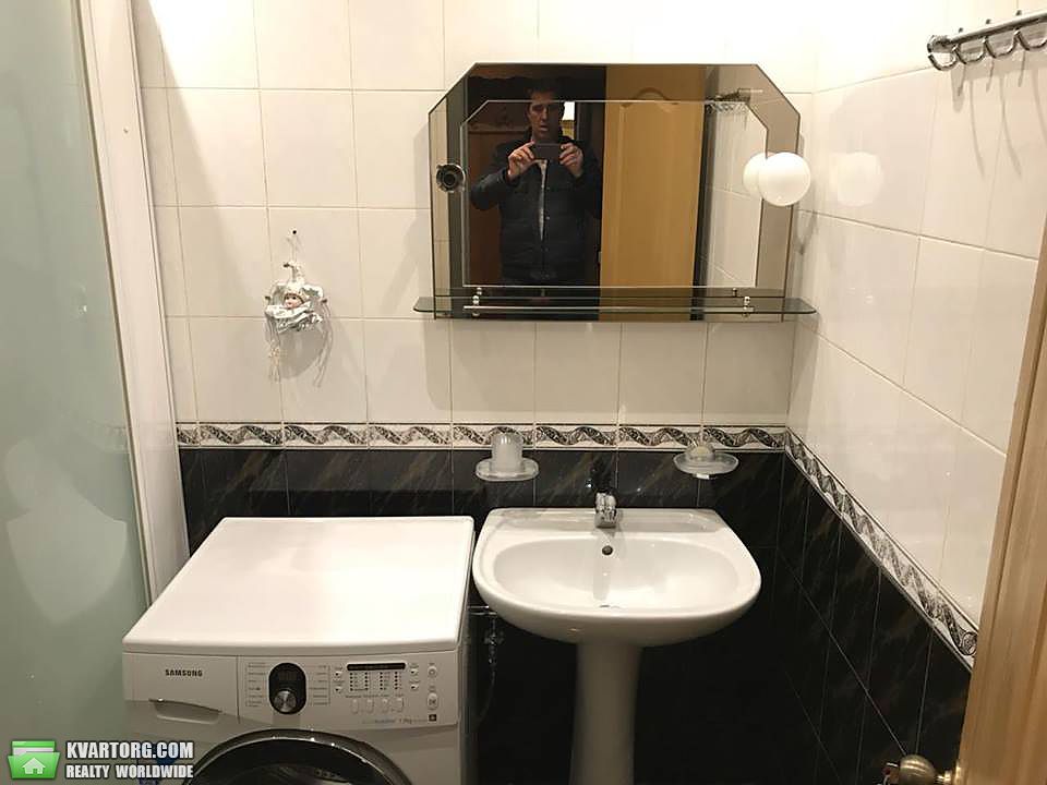 Rent out 1-room apartment. Киев,  Щорса — photo 5