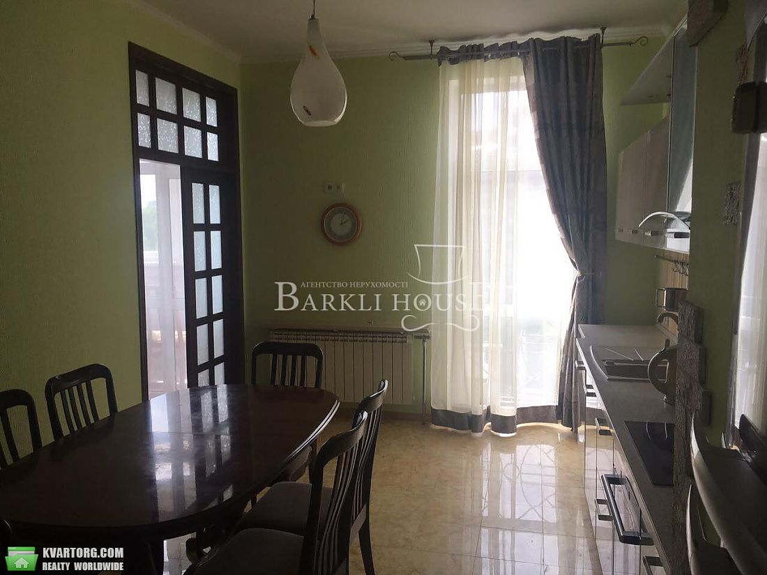 Rent out 3-room apartment. Киев,  Черновола — photo 2