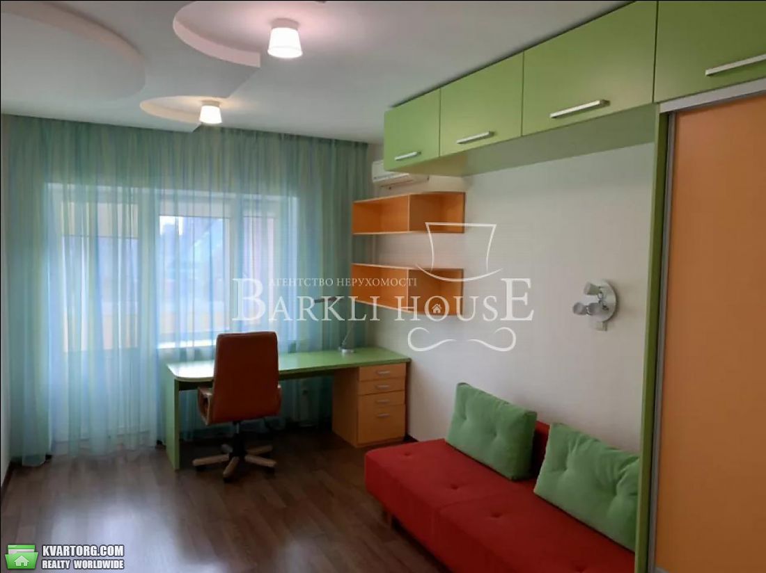 Rent out 4-room apartment. Киев,  Черновола — photo 6