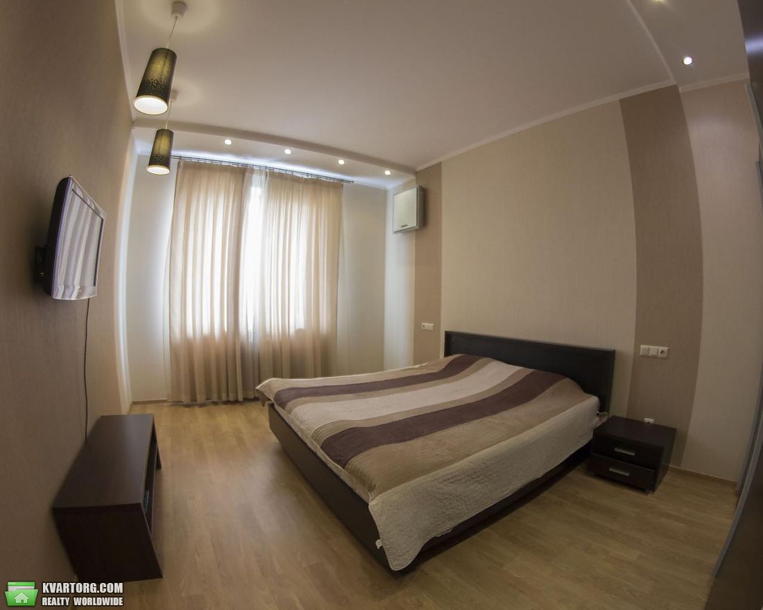 Rent out 3-room apartment. Киев, Срибнокильская — photo 4