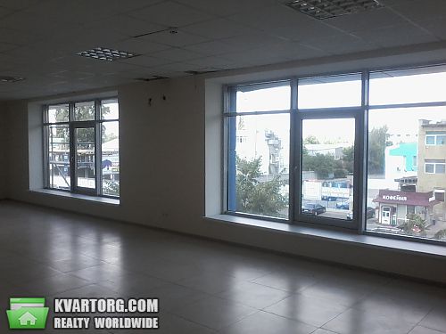 Rent out office. Киев, Новоконстантиновская — photo 2