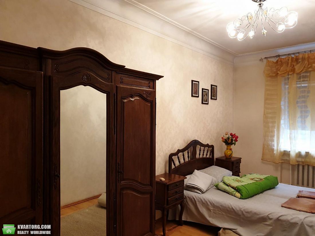 Rent out 3-room apartment. Киев,  Пушкинская — photo 3