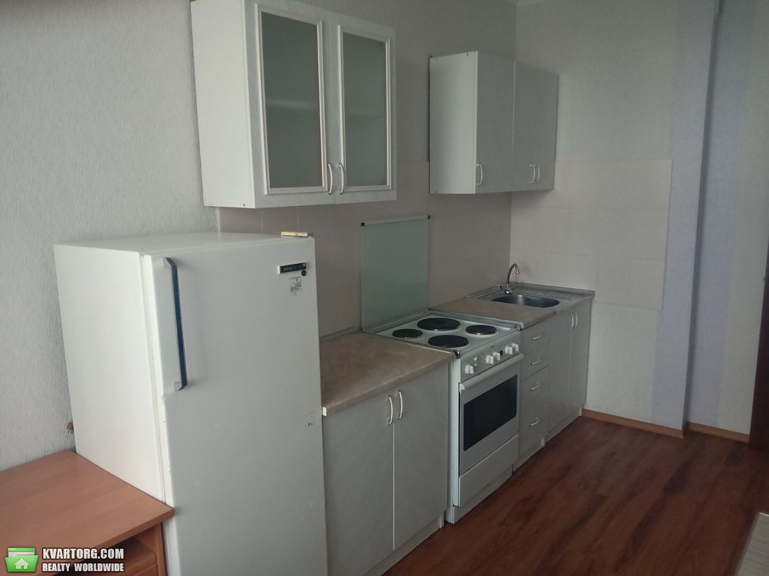 Rent out 1-room apartment. Киев,  Лобачевского пер — photo 1