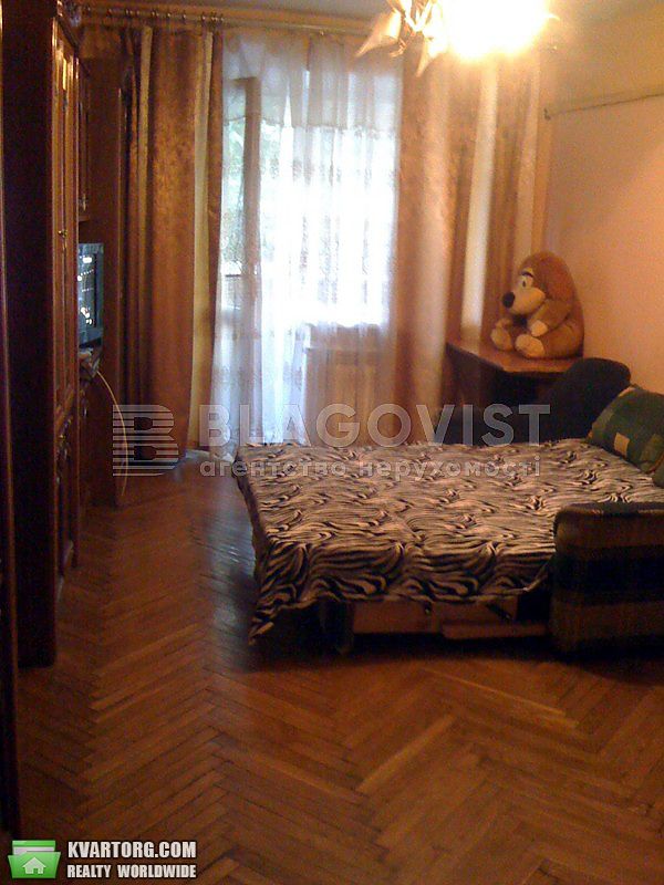 Rent out 3-room apartment. Киев,  Жилянская — photo 3