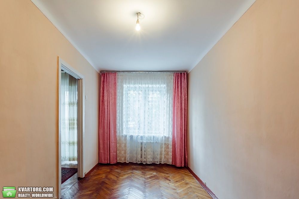 Sell 3-room apartment. Киев,  Салютная — photo 2