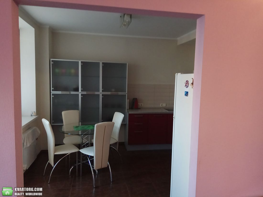 Rent out 3-room apartment. Киев,  Драгоманова — photo 9