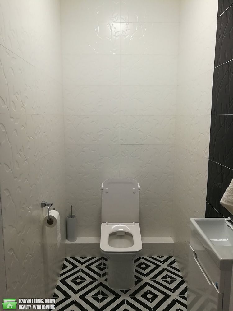 Rent out 2-room apartment. Львов, Шевченка — photo 1