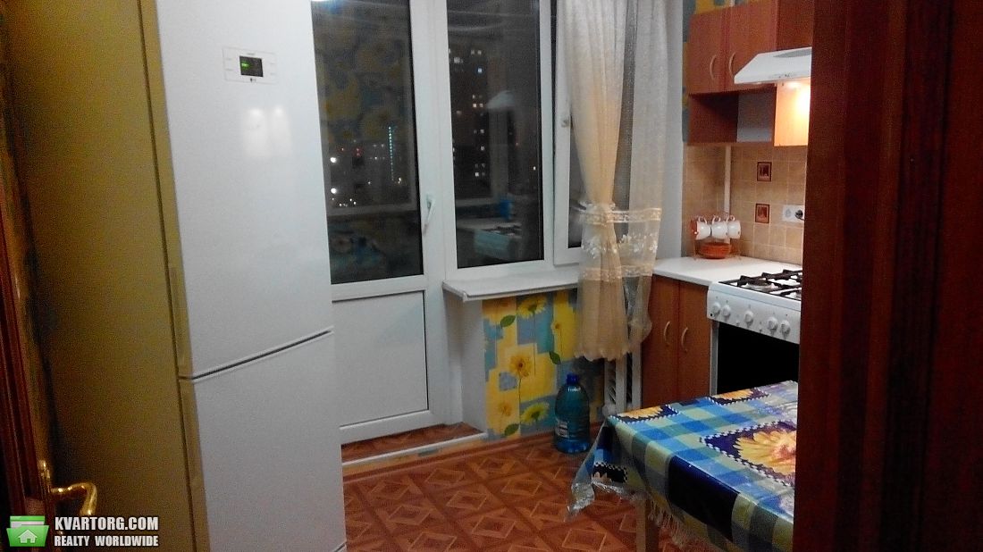 Rent out 1-room apartment. Киев,  Мельникова — photo 10