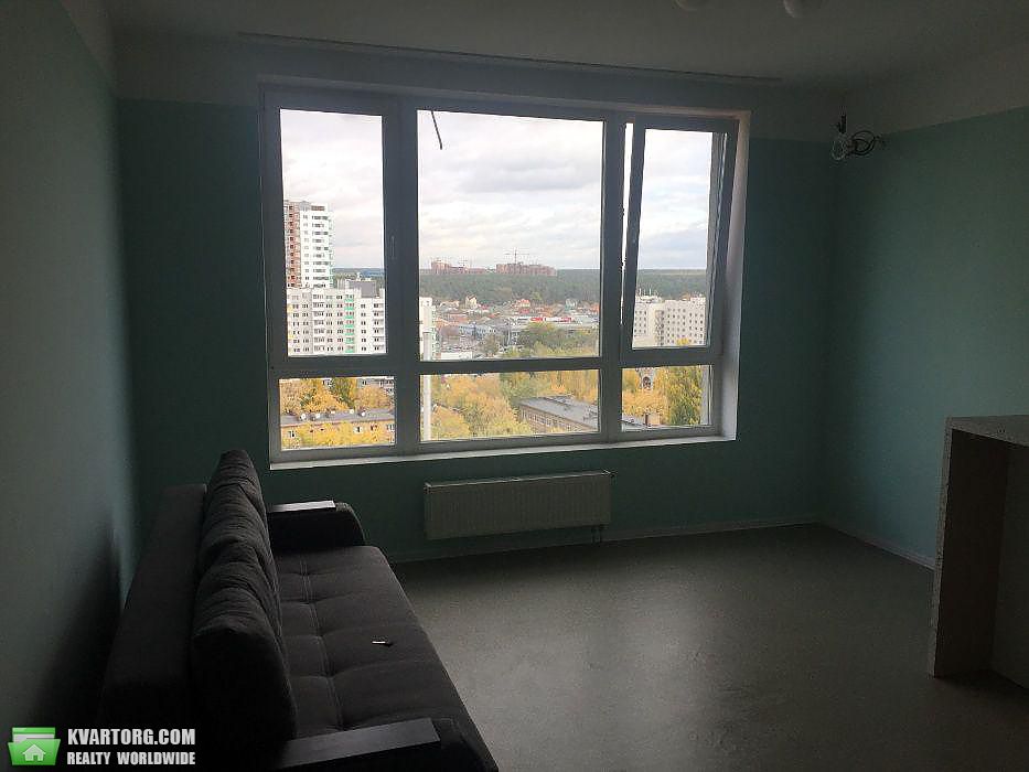 Rent out 1-room apartment. Киев,  Днепродзержинская — photo 1