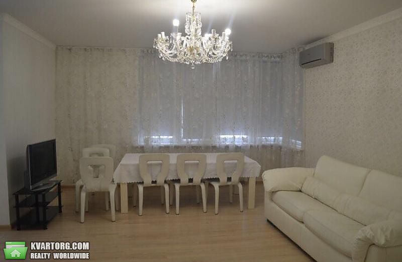 Rent out 3-room apartment. Киев, Лобановского проспект — photo 2