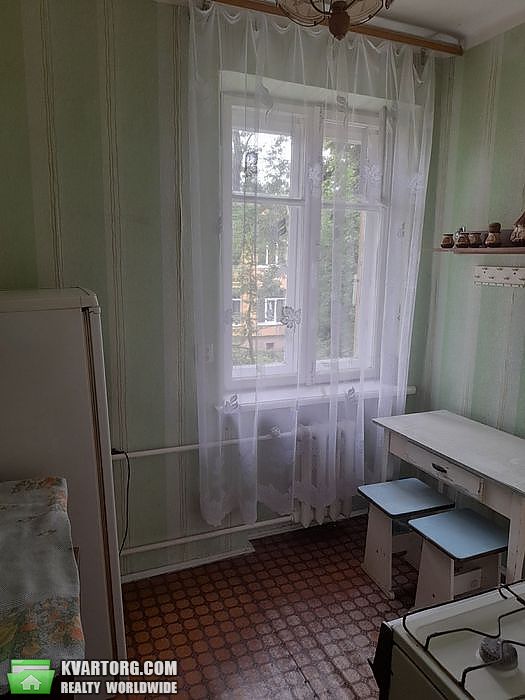Rent out 1-room apartment. Львов, Коновальця — photo 3