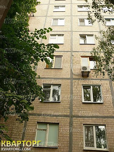 Rent out 2-room apartment. Киев, Комарова Космонавта пр. — photo 3