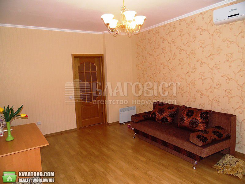 Rent out 2-room apartment. Киев, Олени Пчілки2 — photo 1