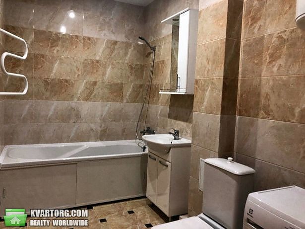 Rent out 2-room apartment. Киев,  Конева — photo 6