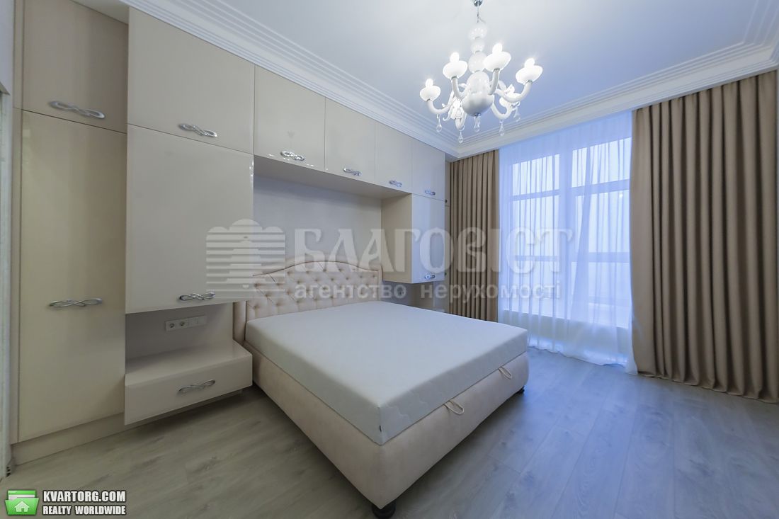 Rent out 3-room apartment. Киев,  Барбюса — photo 8