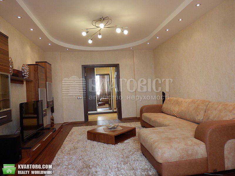 Rent out 3-room apartment. Киев,  Анны Ахматовой — photo 2