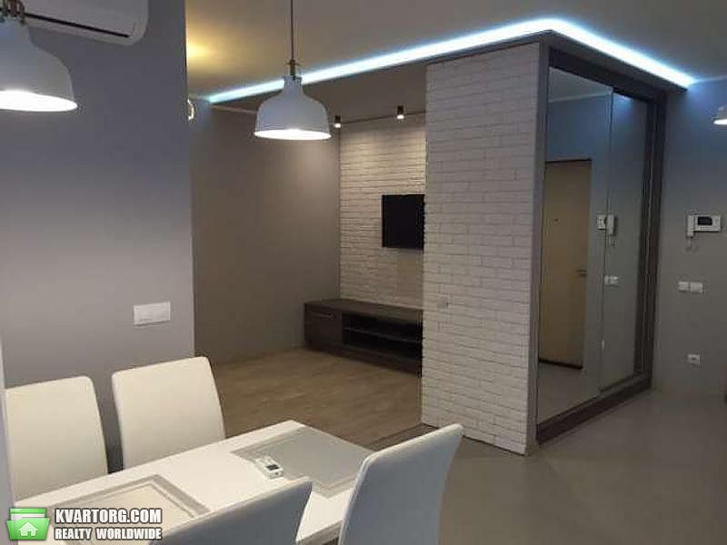 Rent out 2-room apartment. Киев,  Коломиевский пер — photo 2