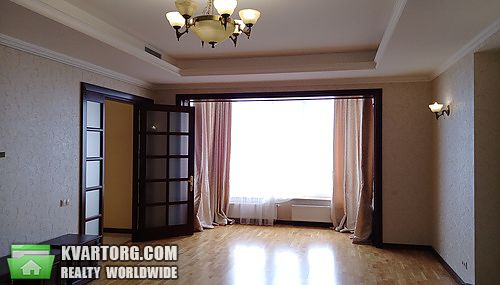 Rent out multi-room apartment. Киев,  Институтская — photo 4